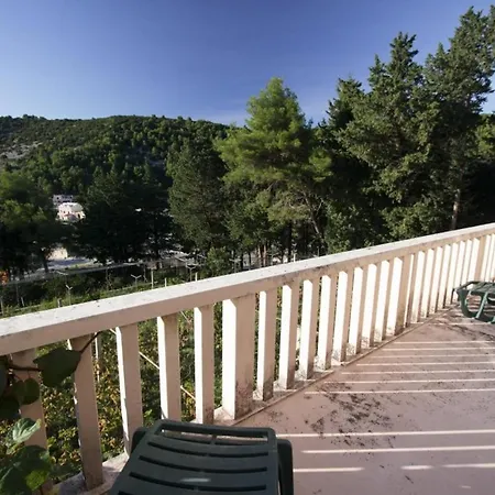 Lucia Guest house