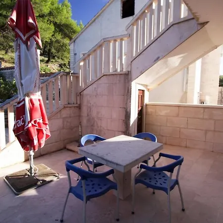 Lucia Guest house