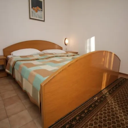 Lucia Guest house 2*