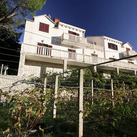 Lucia Guest house